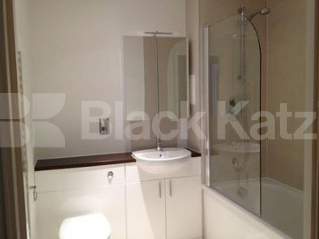 			2 Bedroom, 1 bath, 1 reception Apartment			 Findlay House, Campbell Rd, BOW